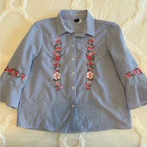 3/4 Bell Sleeve Button Down Shirt